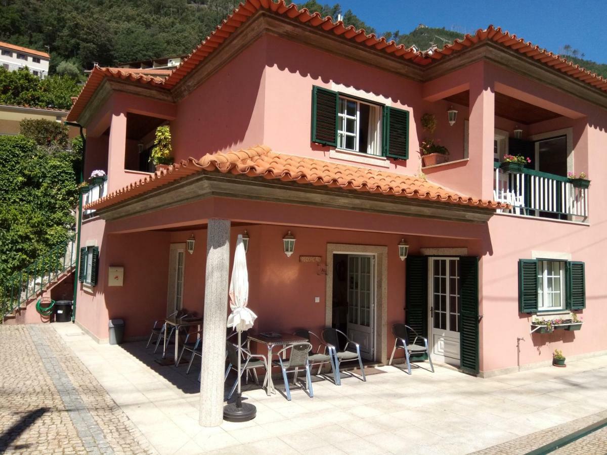 Residencial Ribeiro Hotel Geres Luaran gambar